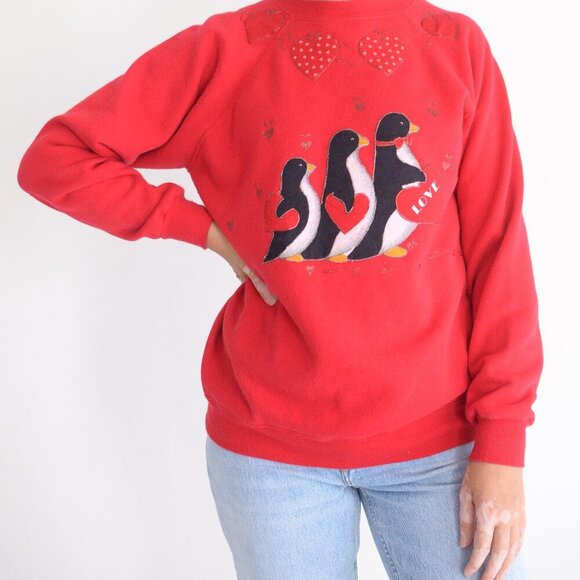 Vintage Hanes Sport Red Crew w Penguin Holding Hearts Valentines Sweater L - Picture 2 of 12